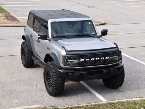 Used 2022 Ford Bronco Badlands image 25