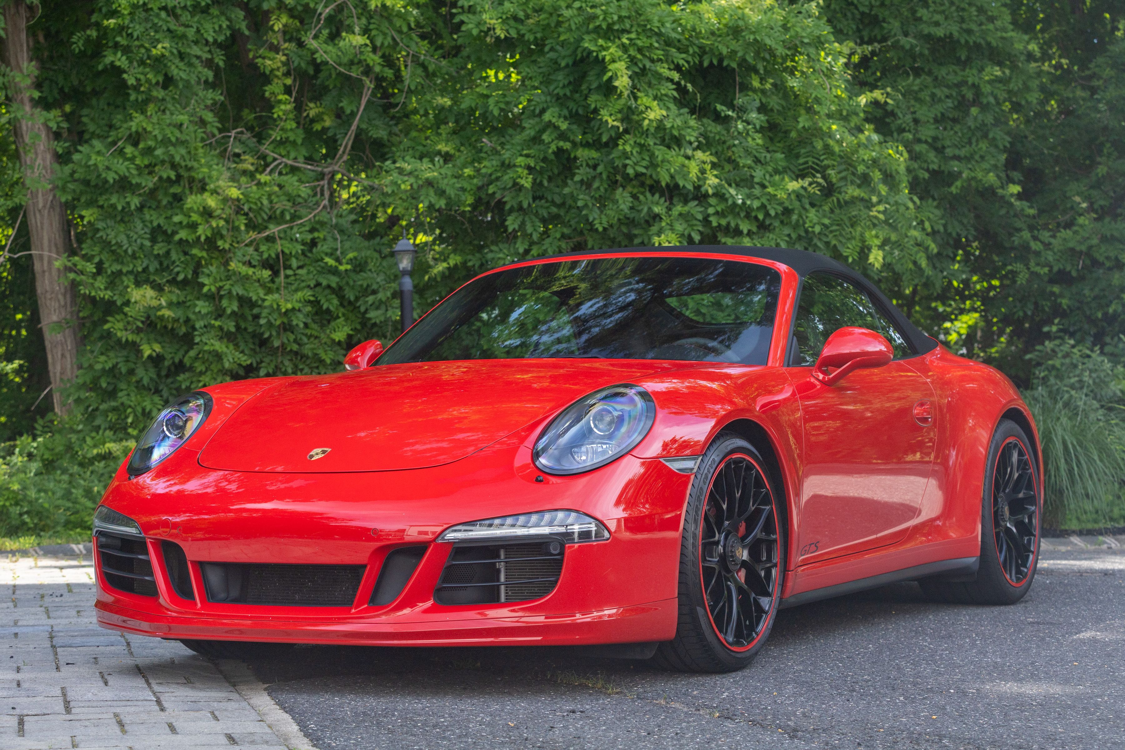 Used 2016 Porsche 911 Carrera GTS RWD image 24