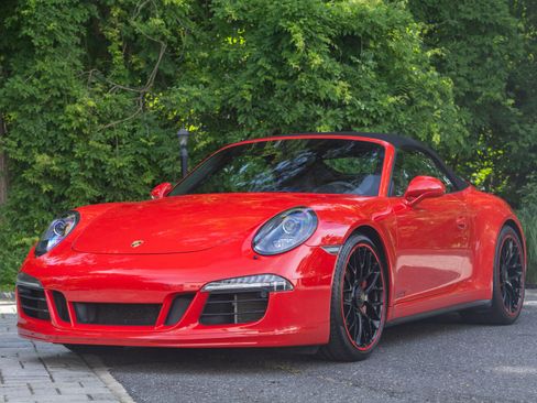 Used 2016 Porsche 911 Carrera GTS RWD image 24