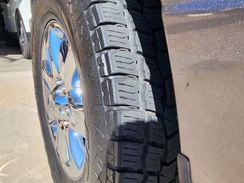 Used 2013 Ford F150 XLT w/ Luxury Equipment Group image 18