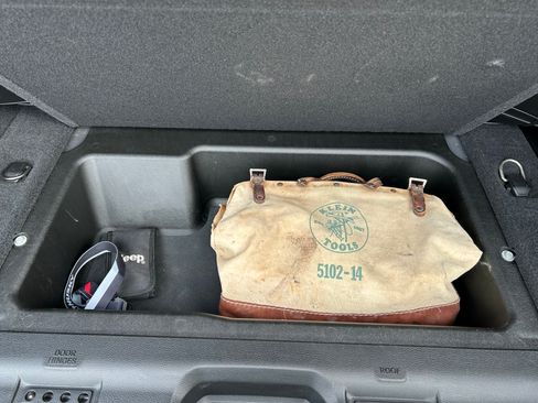 Used 2021 Jeep Wrangler Unlimited Rubicon w/ Xtreme Recon 35" Tire Package image 6