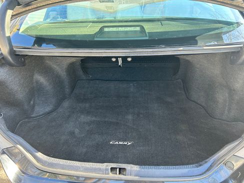 Used 2017 Toyota Camry XLE w/ Moonroof Package image 17