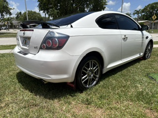 Used 2010 Scion tC FWD image 10