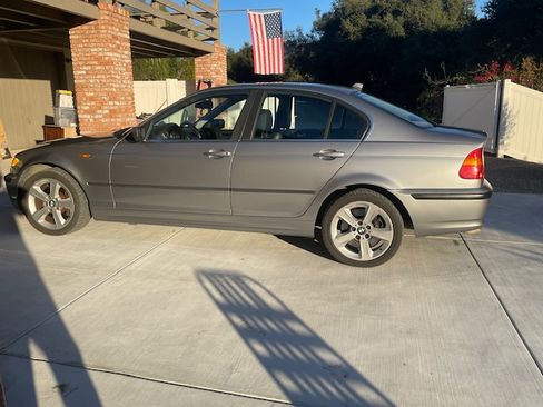 Used 2004 BMW 330xi Sedan image 5
