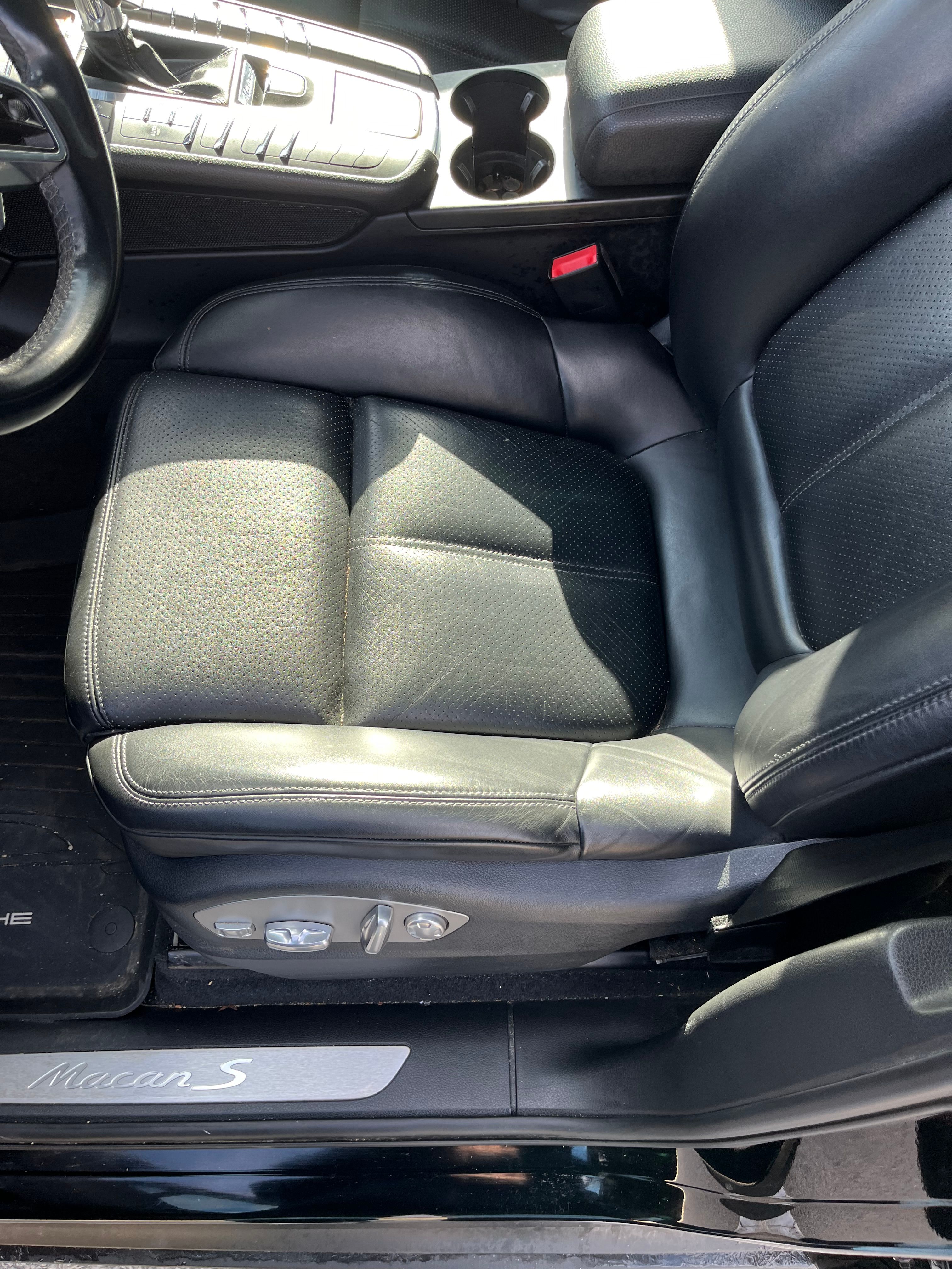 Used 2016 Porsche Macan S AWD/4WD image 12