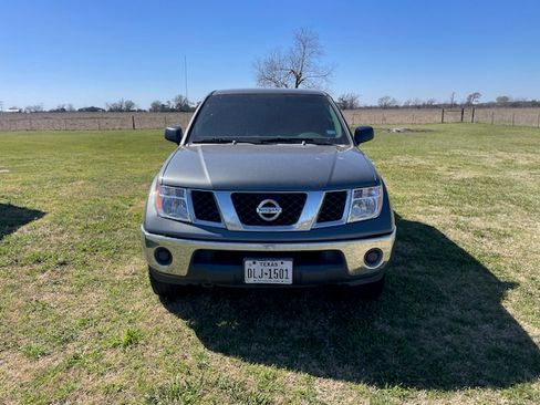 Used 2007 Nissan Frontier SE w/ SE Value Truck Pkg image 13