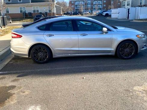 Used 2014 Ford Fusion SE w/ Equipment Group 202A image 12