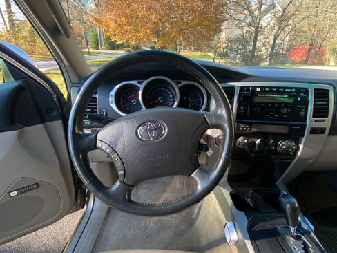 Used 2003 Toyota 4Runner Limited AWD/4WD image 11