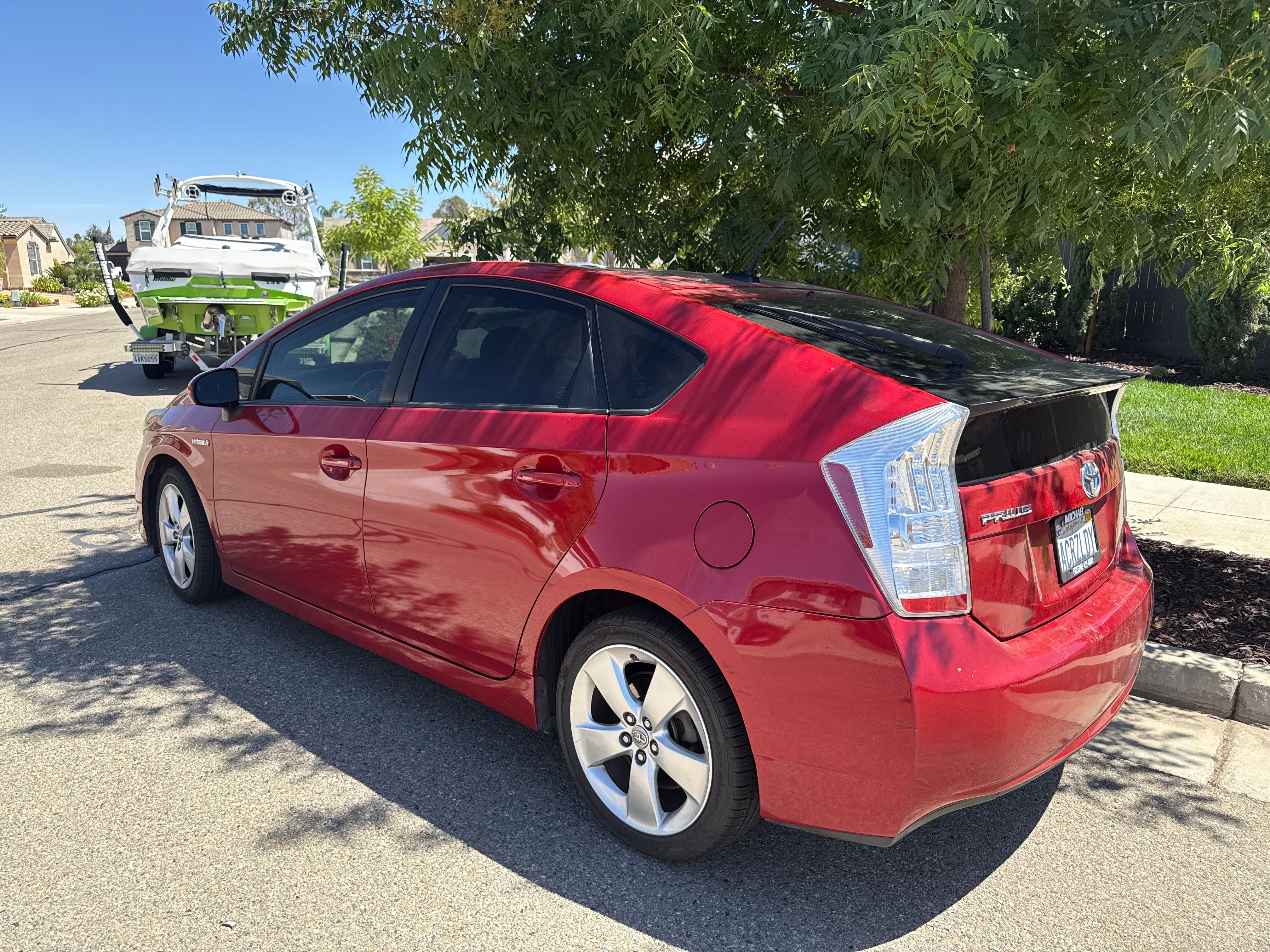 Used 2010 Toyota Prius Five w/ Navigation Pkg FWD image 2