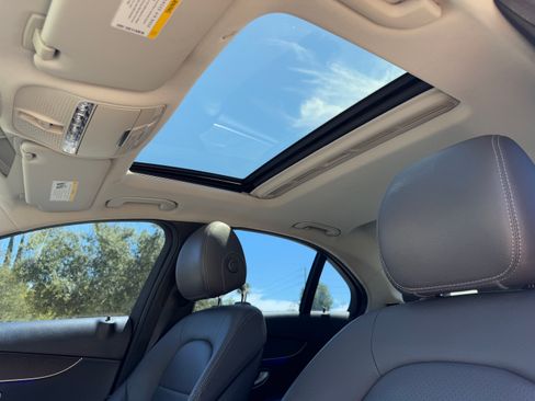 Used 2019 Mercedes-Benz C 300 Sedan image 16