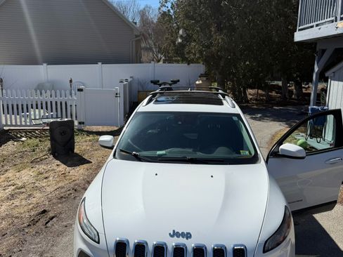 Used 2014 Jeep Cherokee Limited w/ Technology Group image 13