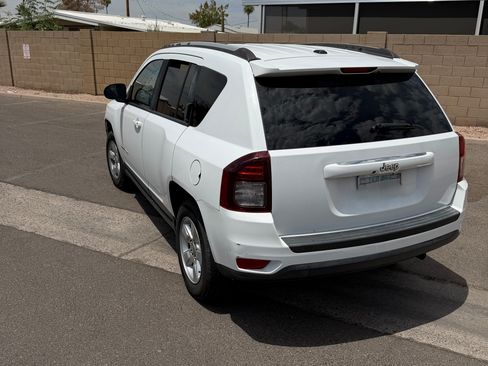 Used 2016 Jeep Compass Sport w/ Power Value Group FWD image 4