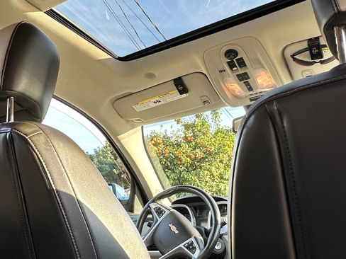 Used 2015 Chevrolet Equinox LTZ image 17