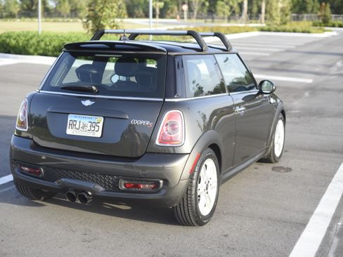 Used 2013 MINI Cooper S FWD image 4
