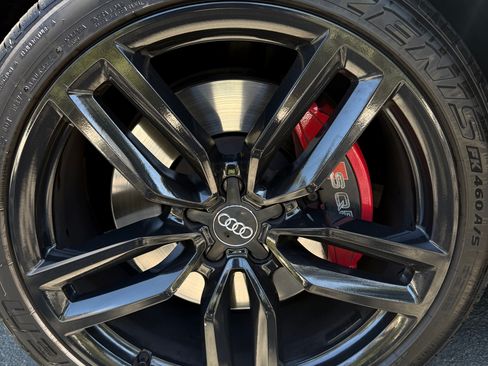 Used 2017 Audi SQ5 Premium Plus AWD/4WD image 4