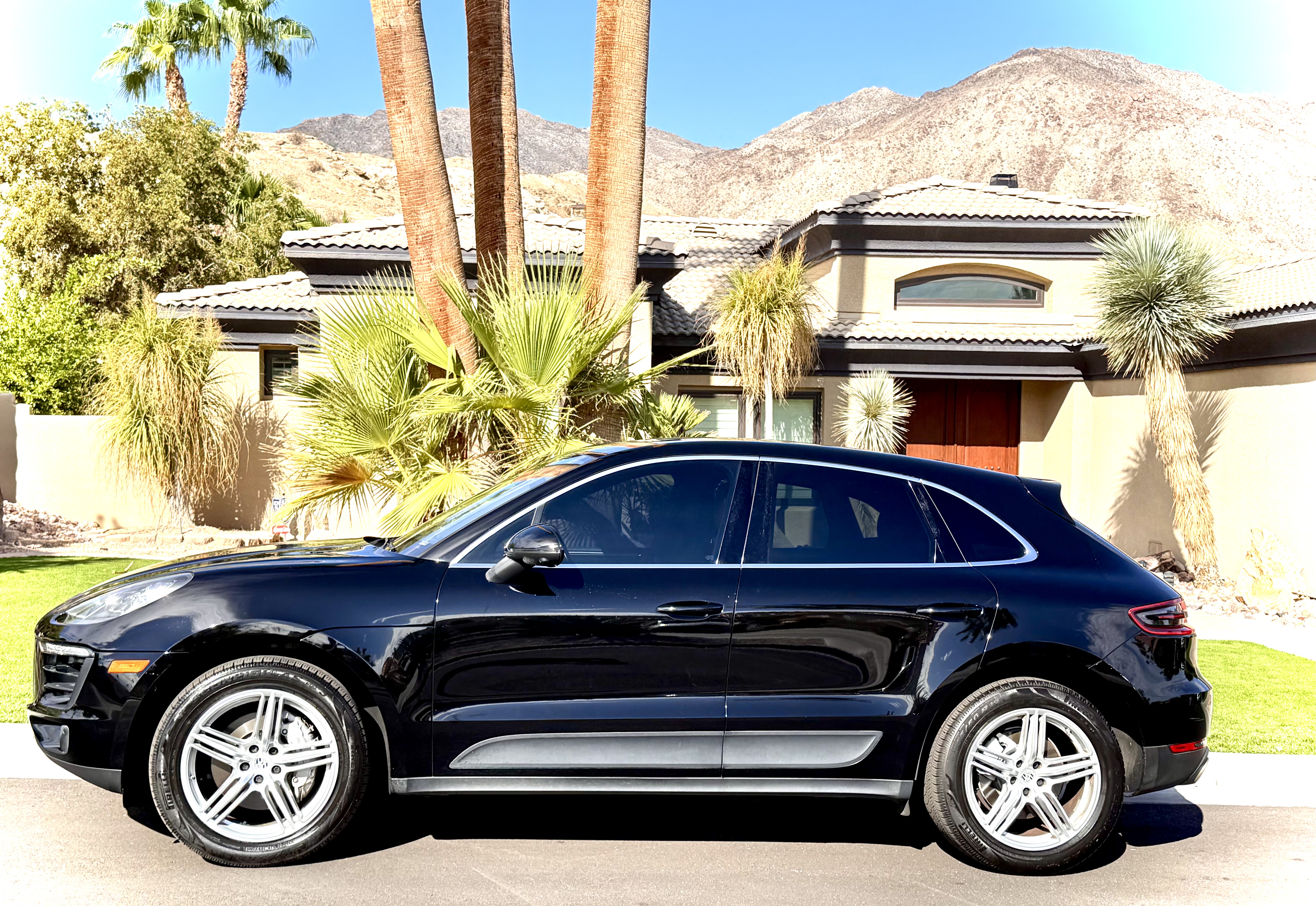 Used 2017 Porsche Macan S AWD/4WD image 4