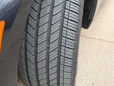 Used 2013 BMW 535i xDrive Sedan AWD/4WD image 4