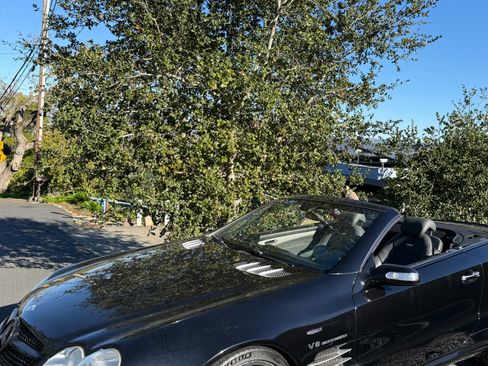 Used 2006 Mercedes-Benz SL 55 AMG image 5