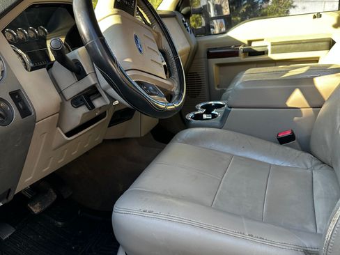 Used 2009 Ford F250 King Ranch image 9