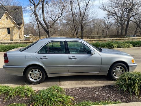Used 1999 Mercedes-Benz C 230 image 10