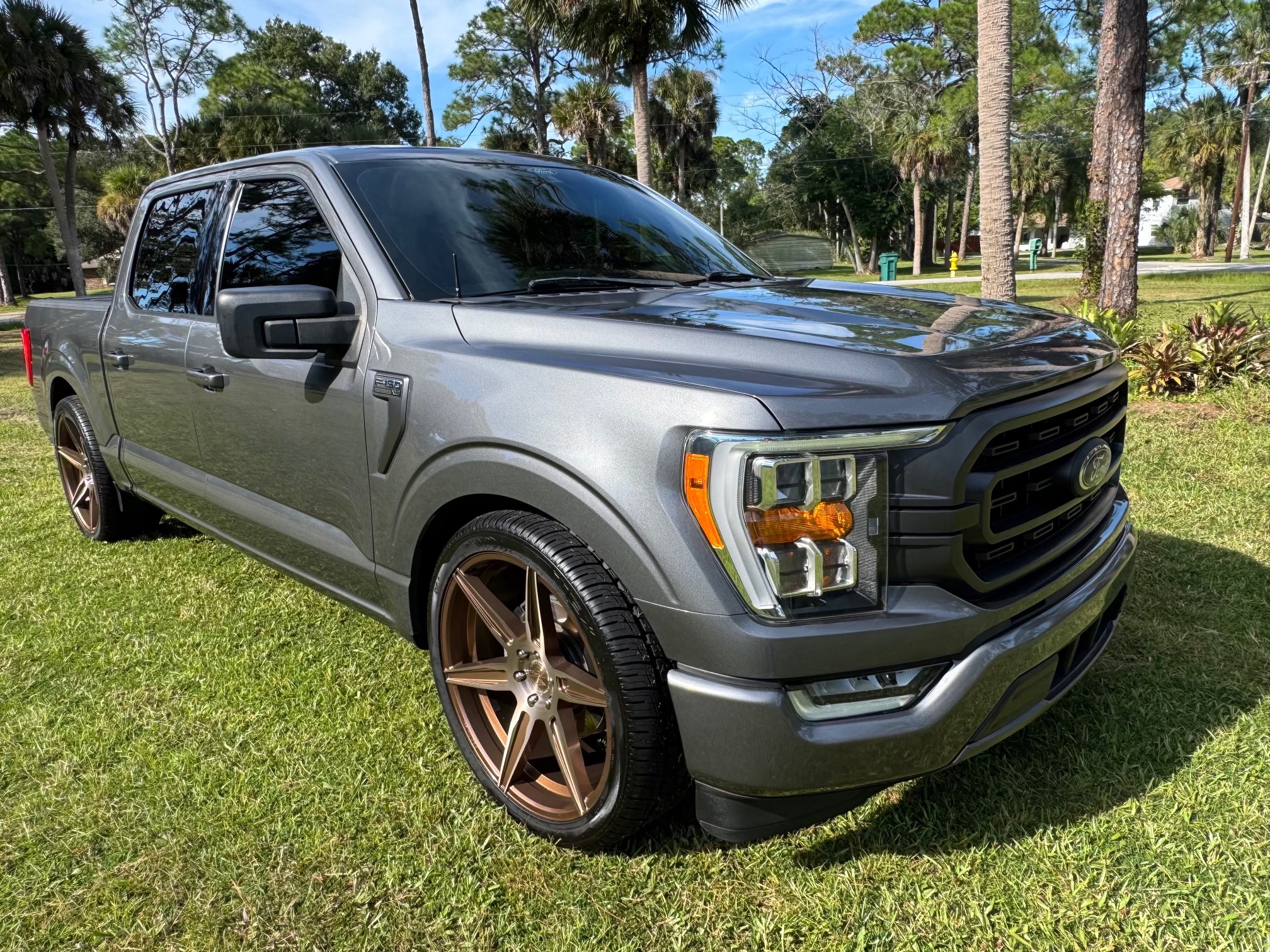 Used 2022 Ford F150 XLT w/ Equipment Group 302A High RWD image 6