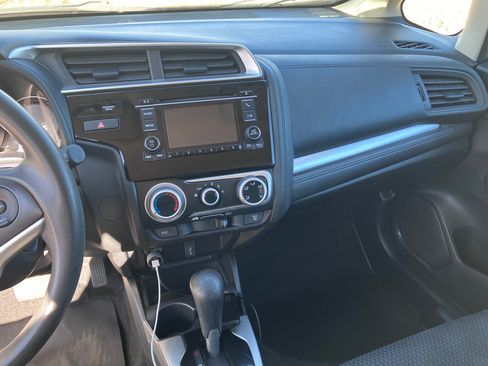 Used 2019 Honda Fit LX image 12
