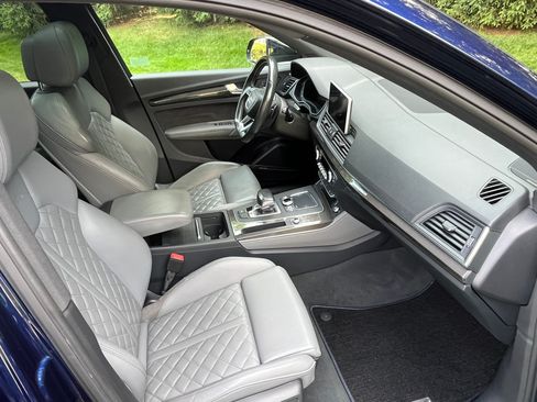 Used 2019 Audi SQ5 Premium Plus w/ Premium Plus Package AWD/4WD image 9