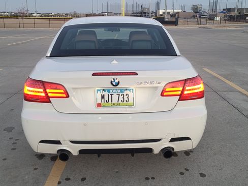 Used 2011 BMW 335is Convertible image 4