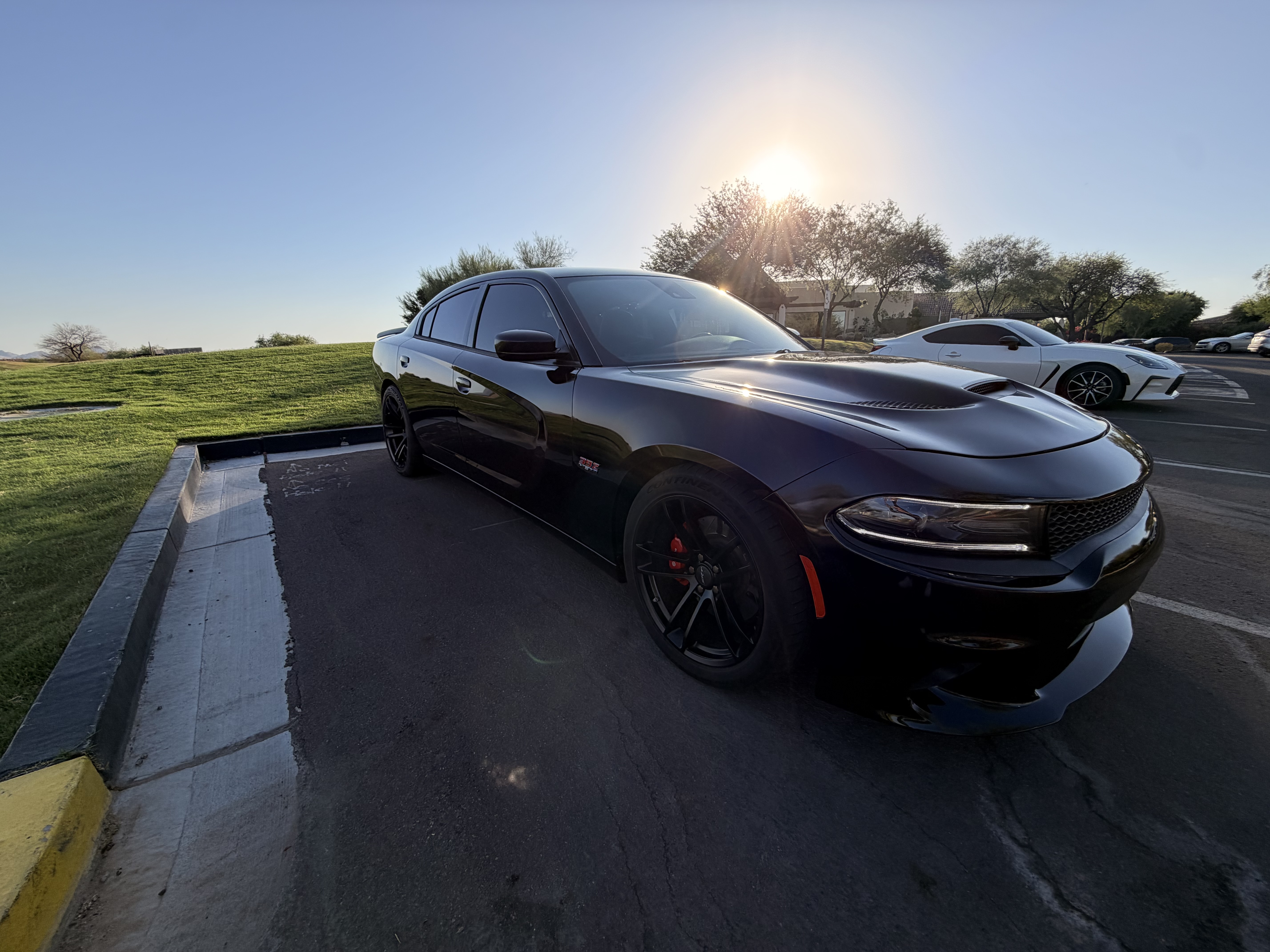 Used 2017 Dodge Charger R/T Scat Pack w/ Technology Group RWD image 8