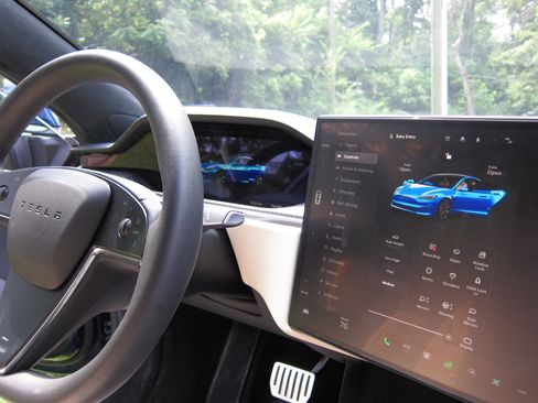 Used 2023 Tesla Model S Plaid AWD/4WD image 20
