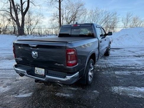 Used 2019 RAM 1500 Laramie image 9