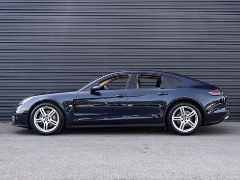 Used 2023 Porsche Panamera image 1
