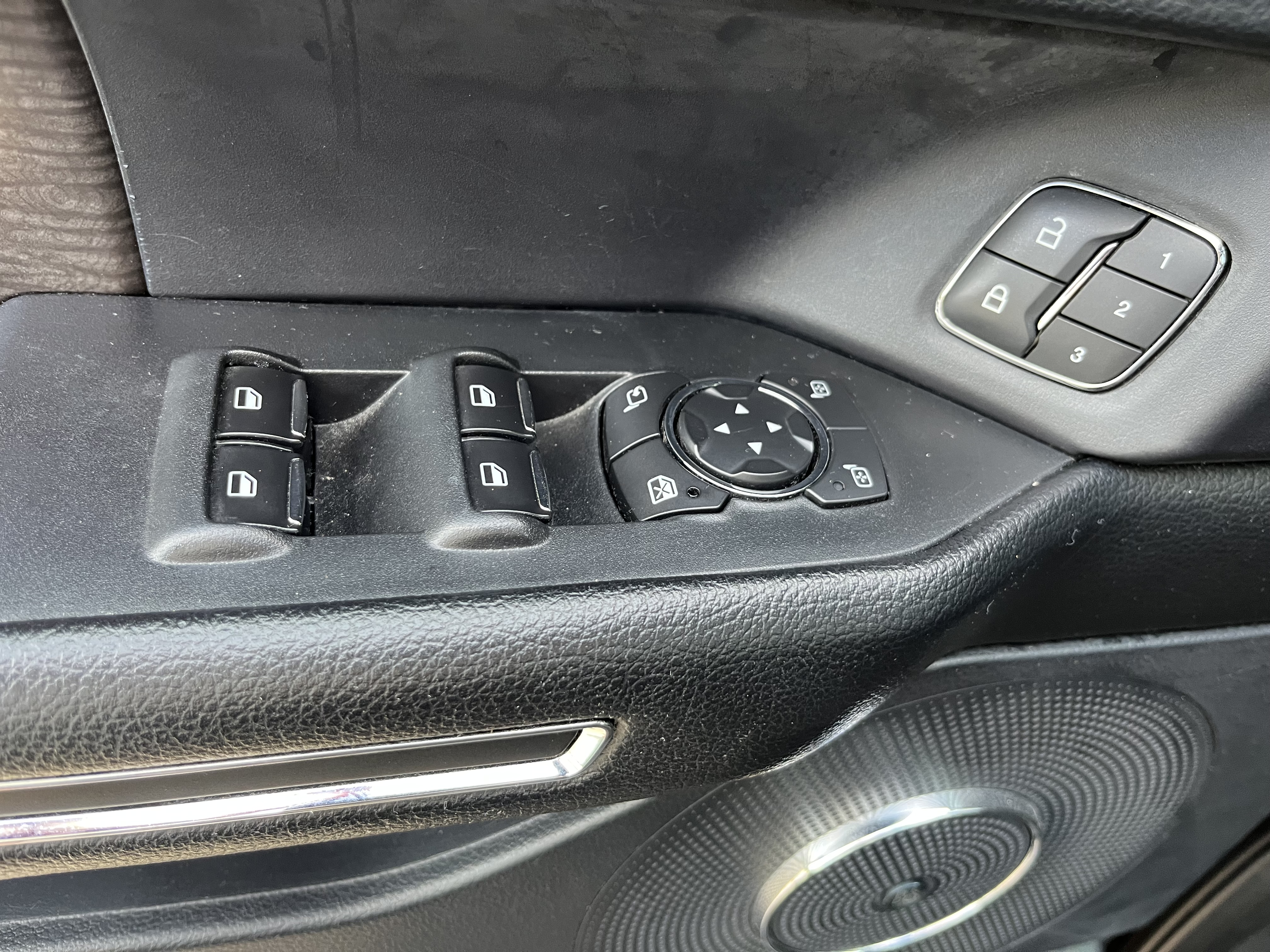 Used 2020 Ford Expedition Max Limited RWD image 25