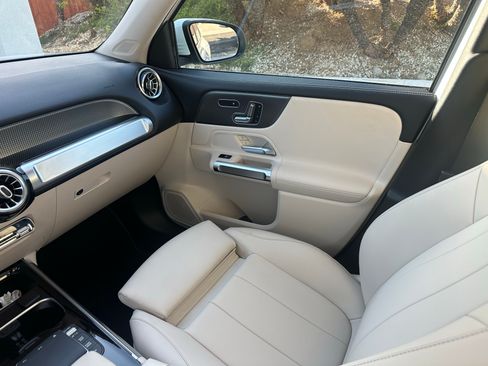 Used 2021 Mercedes-Benz GLB 250 image 15