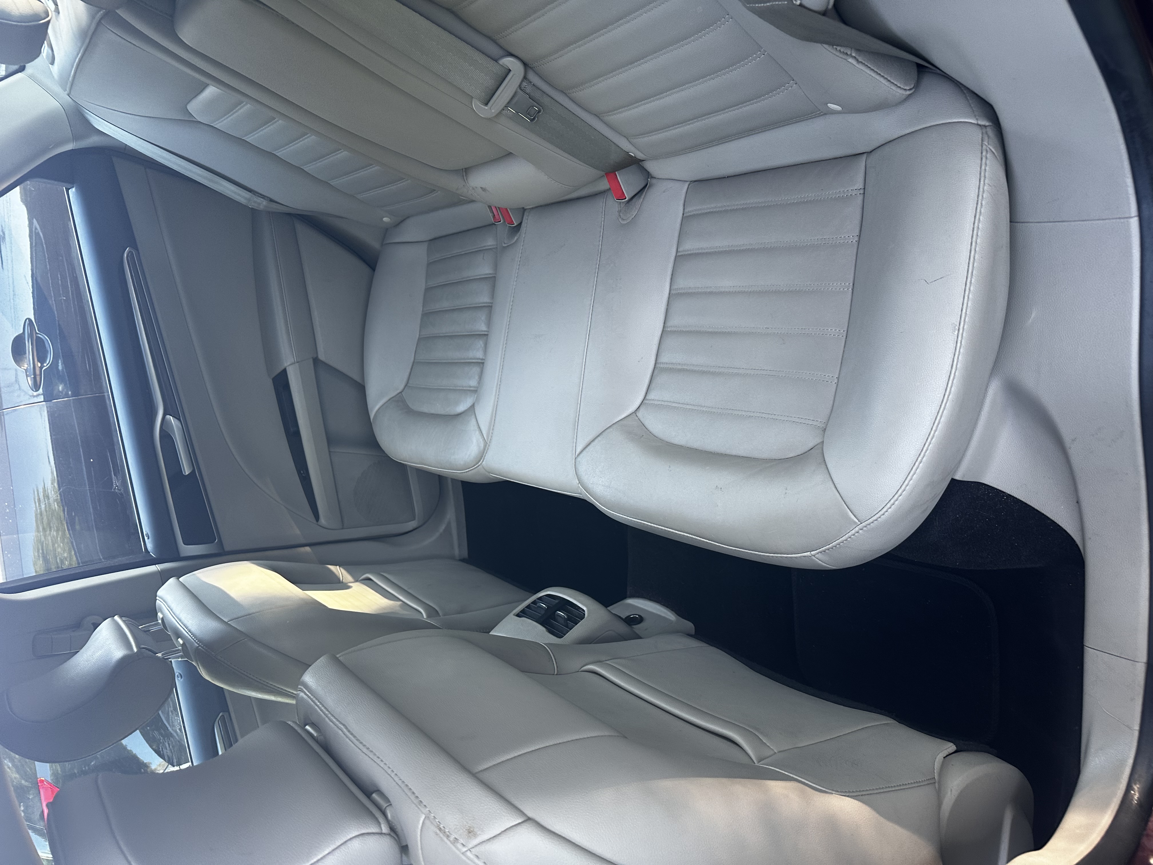Used 2018 Ford Fusion SE w/ Fusion SE Technology Package FWD image 6