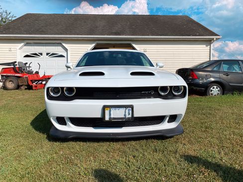 Used 2019 Dodge Challenger SRT Hellcat Redeye image 8