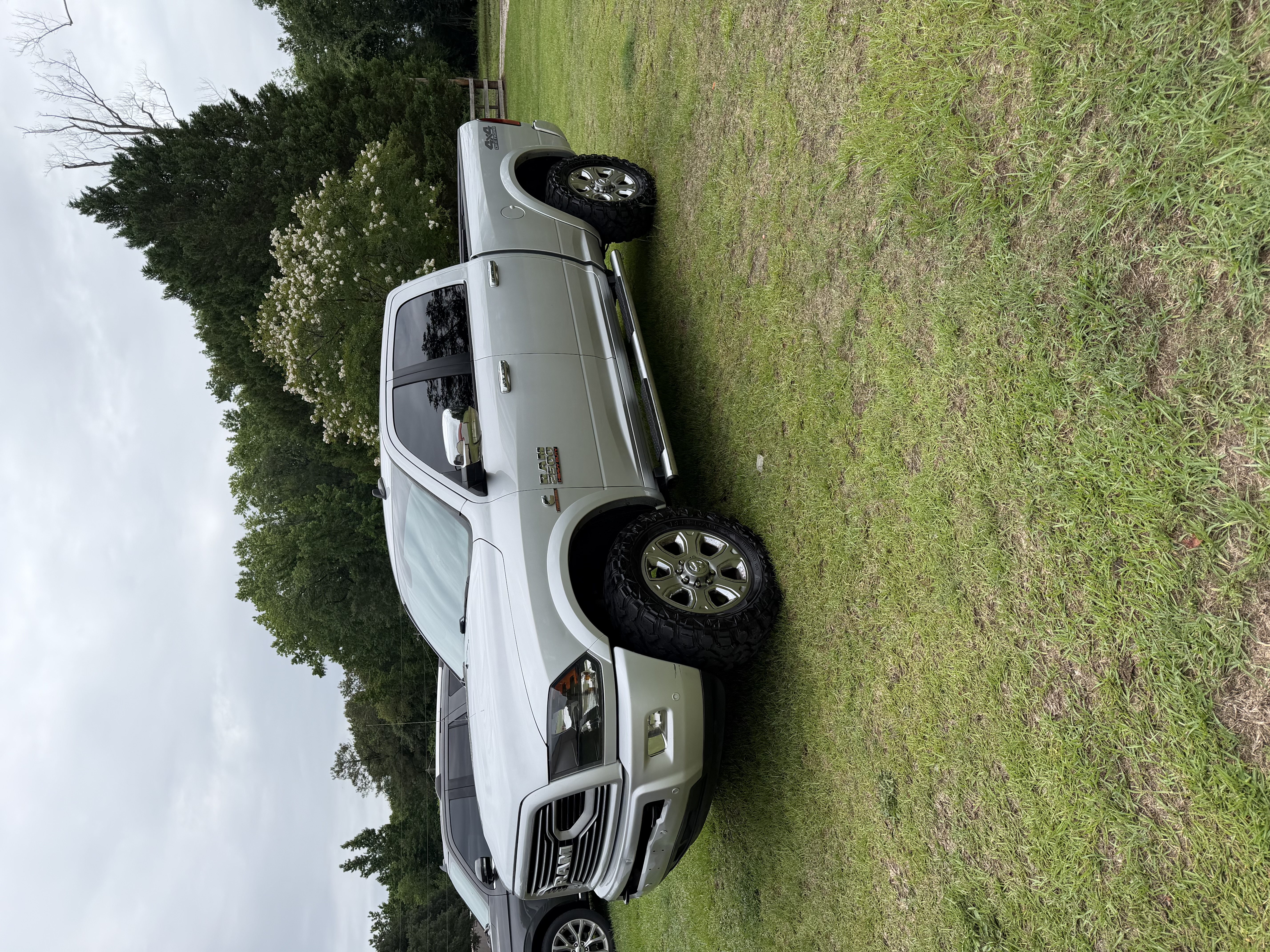 Used 2018 RAM 2500 Big Horn w/ Sport Appearance Group AWD/4WD image 2