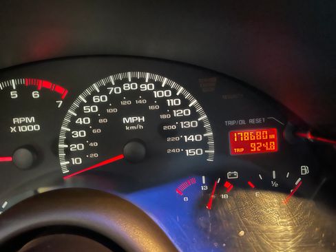 Used 2002 Chevrolet Camaro Z28 w/ SS Performance/Appearance Pkg image 9