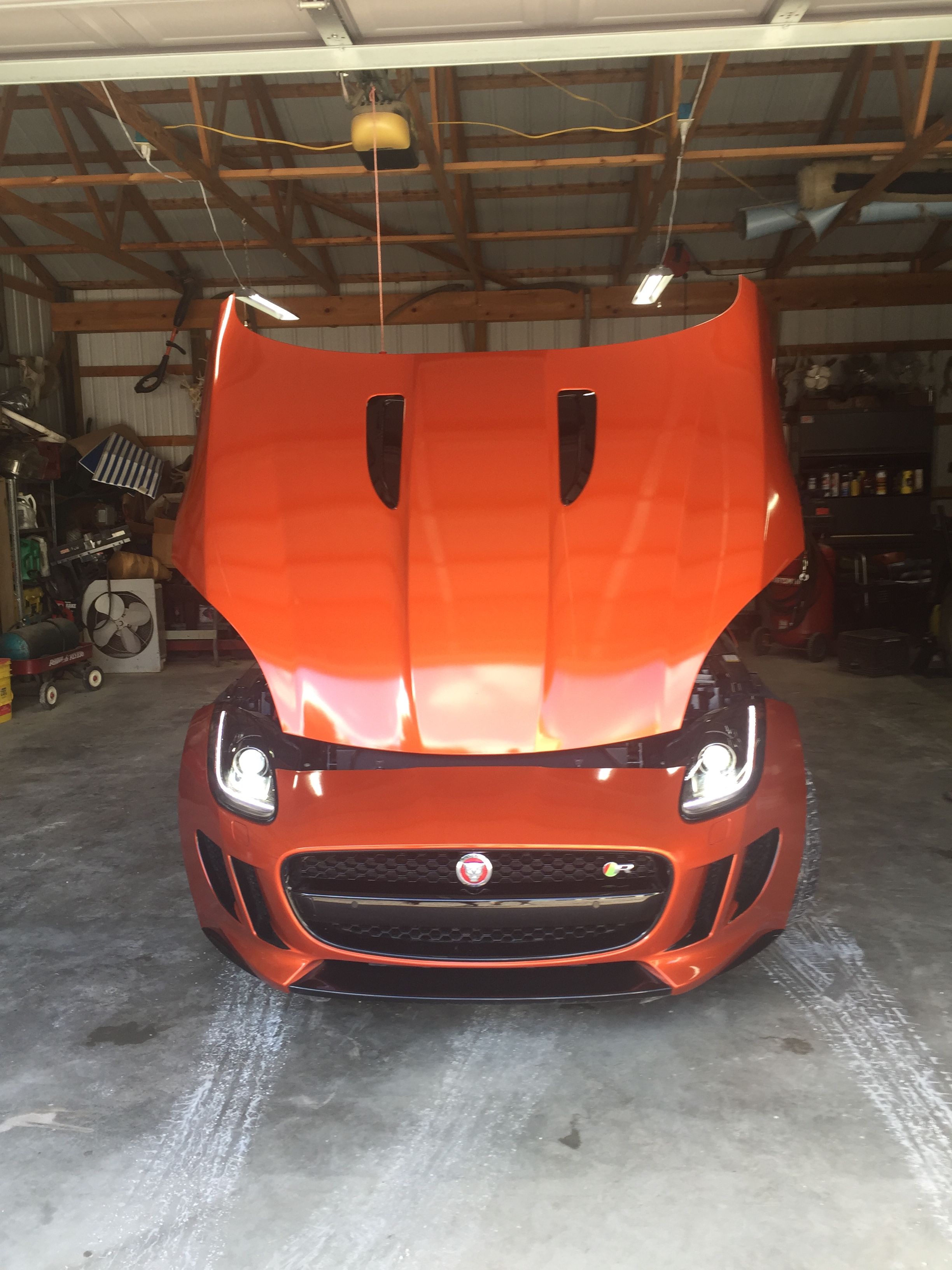 Used 2015 Jaguar F-TYPE R RWD image 4