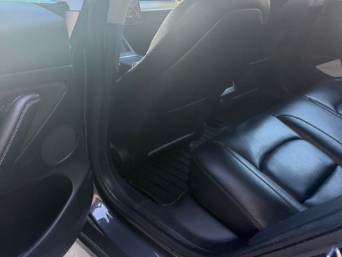 Used 2021 Tesla Model 3 Standard Range Plus RWD image 11