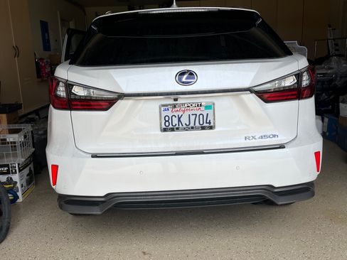 Used 2018 Lexus RX 450h AWD w/ Luxury Package image 5