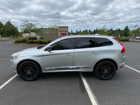 Used 2015 Volvo XC60 T5 Premier Plus FWD image 1