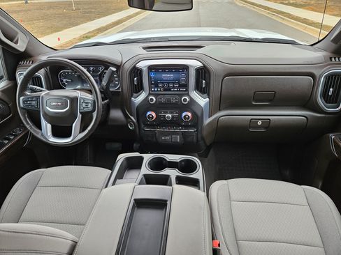 Used 2020 GMC Sierra 1500 SLE w/ SLE Value Package image 23