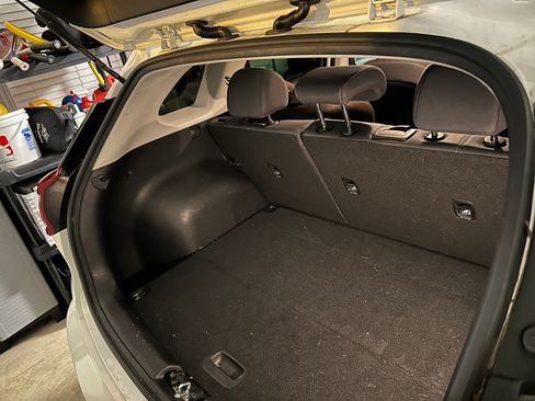 Used 2019 Kia Niro LX image 9