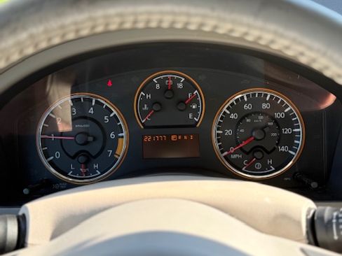 Used 2010 Nissan Armada Platinum w/ Captain Seat Pkg image 12