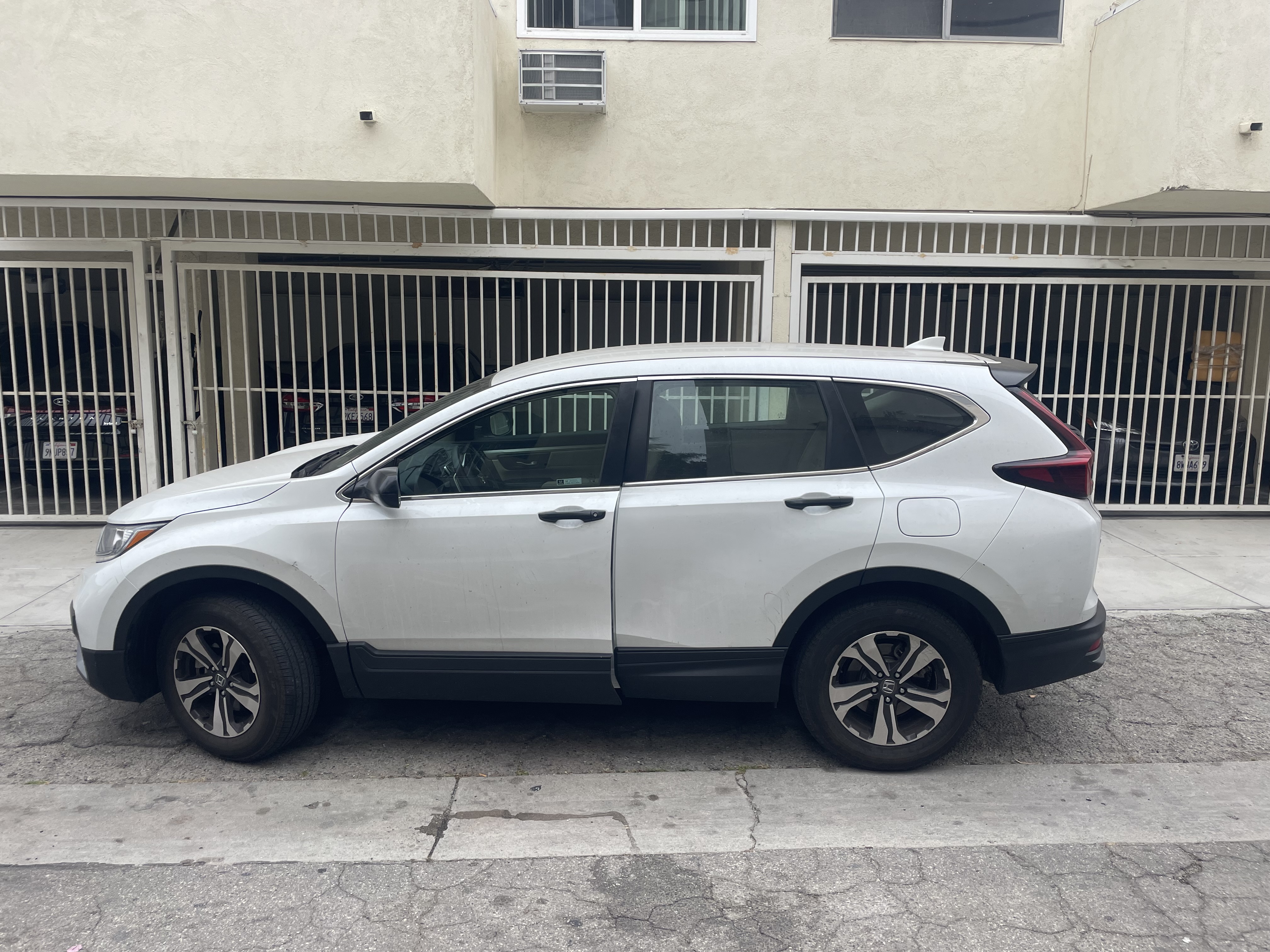 Used 2022 Honda CR-V LX image 8