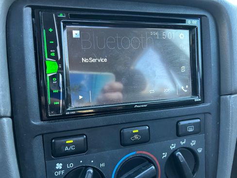 Used 2000 Toyota Camry LE image 10