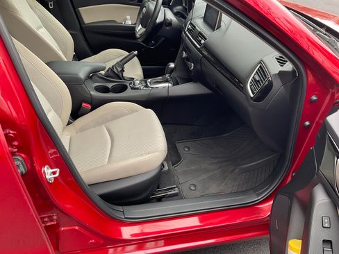 Used 2016 MAZDA MAZDA3 i Touring w/ Popular Equipment Package image 9