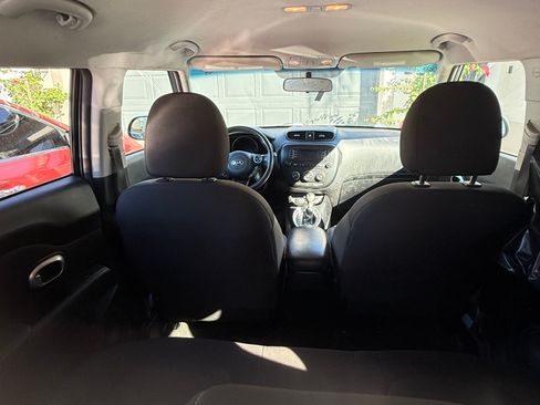 Used 2015 Kia Soul image 9