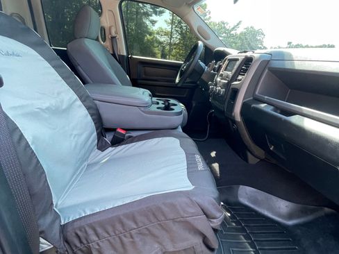 Used 2019 RAM 1500 Express w/ Express Value Package image 12